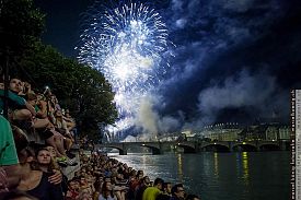 Basel - Bundesfeier am Rhein - Feuerwerk | Marcel König Fotograf Basel